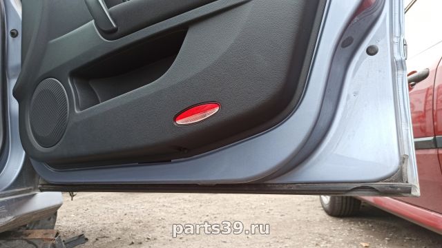 Дверь передняя Прав. на Renault Laguna 3 поколение