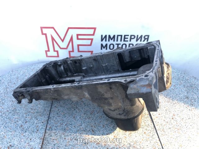 Поддон / картер двигателя на Nissan Navara D40