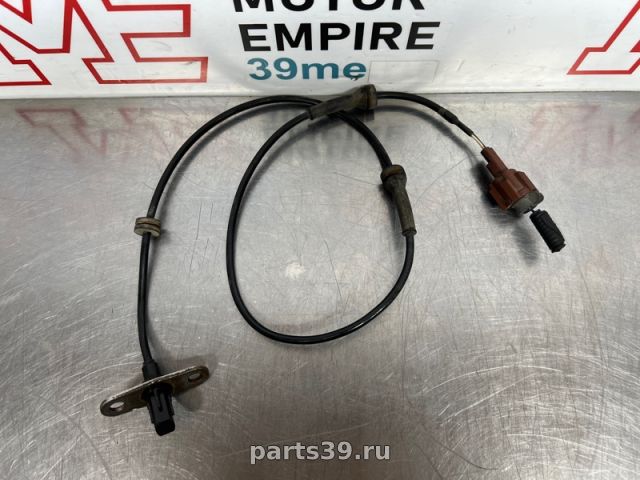 Передний датчик ABS Зад. на Nissan Navara D40