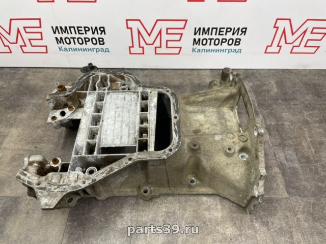 Поддон / картер двигателя на Toyota RAV4 2 поколение