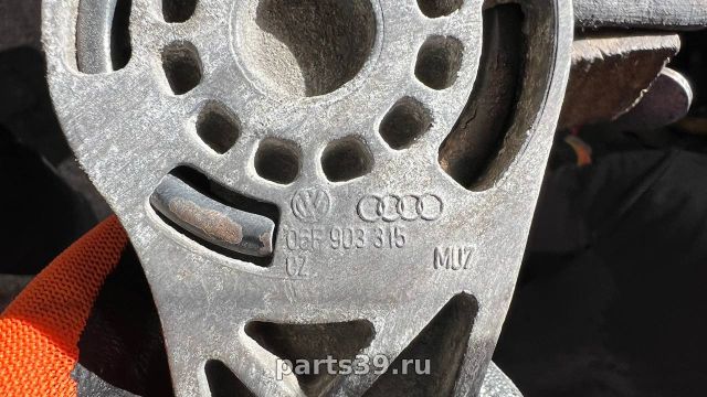 Натяжитель ремня обводного на Skoda Octavia 2 поколение