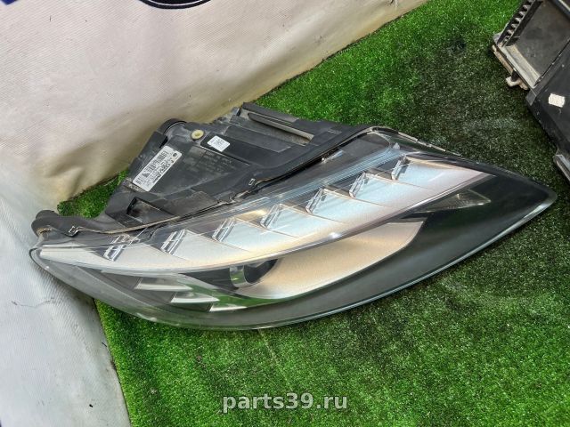 Фара передняя на Audi Q7 4L [рестайлинг]