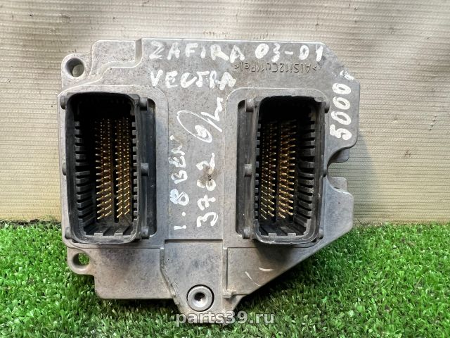 Блок управления двигателя ECU на Opel Vectra B