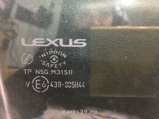 стекло заднее правое на Lexus IS XE20