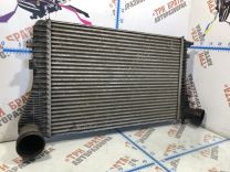 Радиатор интеркулера на Volkswagen Passat B6