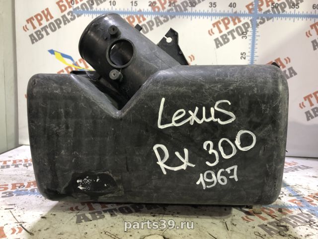 Корпус воздушного фильтра на Lexus RX 1 поколение