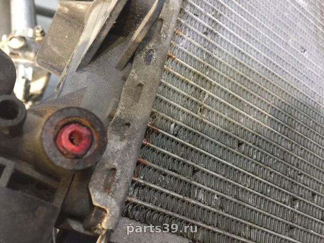Радиатор охлаждающей жидкости на Mercedes-Benz E-Класс W211/S211