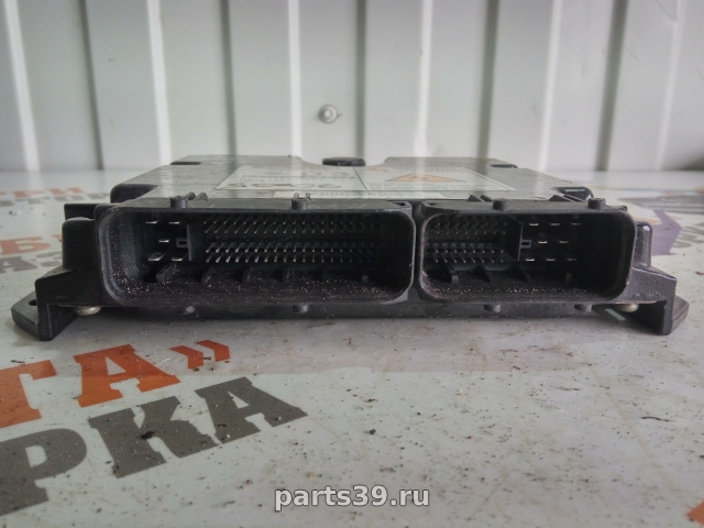 Блок управления двигателя ECU на Nissan Navara D40