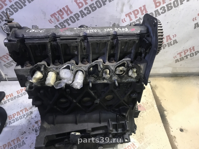 Двигатель без навесного F9Q 762 на Renault Trafic 