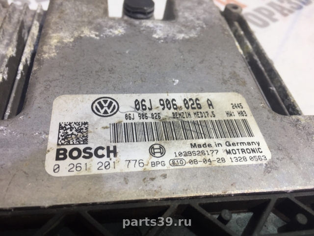 Блок управления двигателя ECU на Volkswagen Passat B6