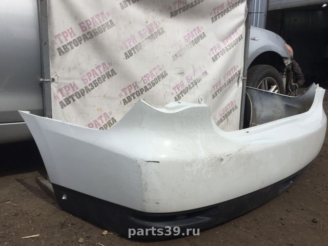 Бампер задний на Nissan Almera G11