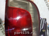 фонарь задний правый на Toyota Yaris P1