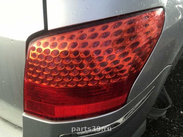 фонарь задний правый на Peugeot 407 1 поколение [рестайлинг]
